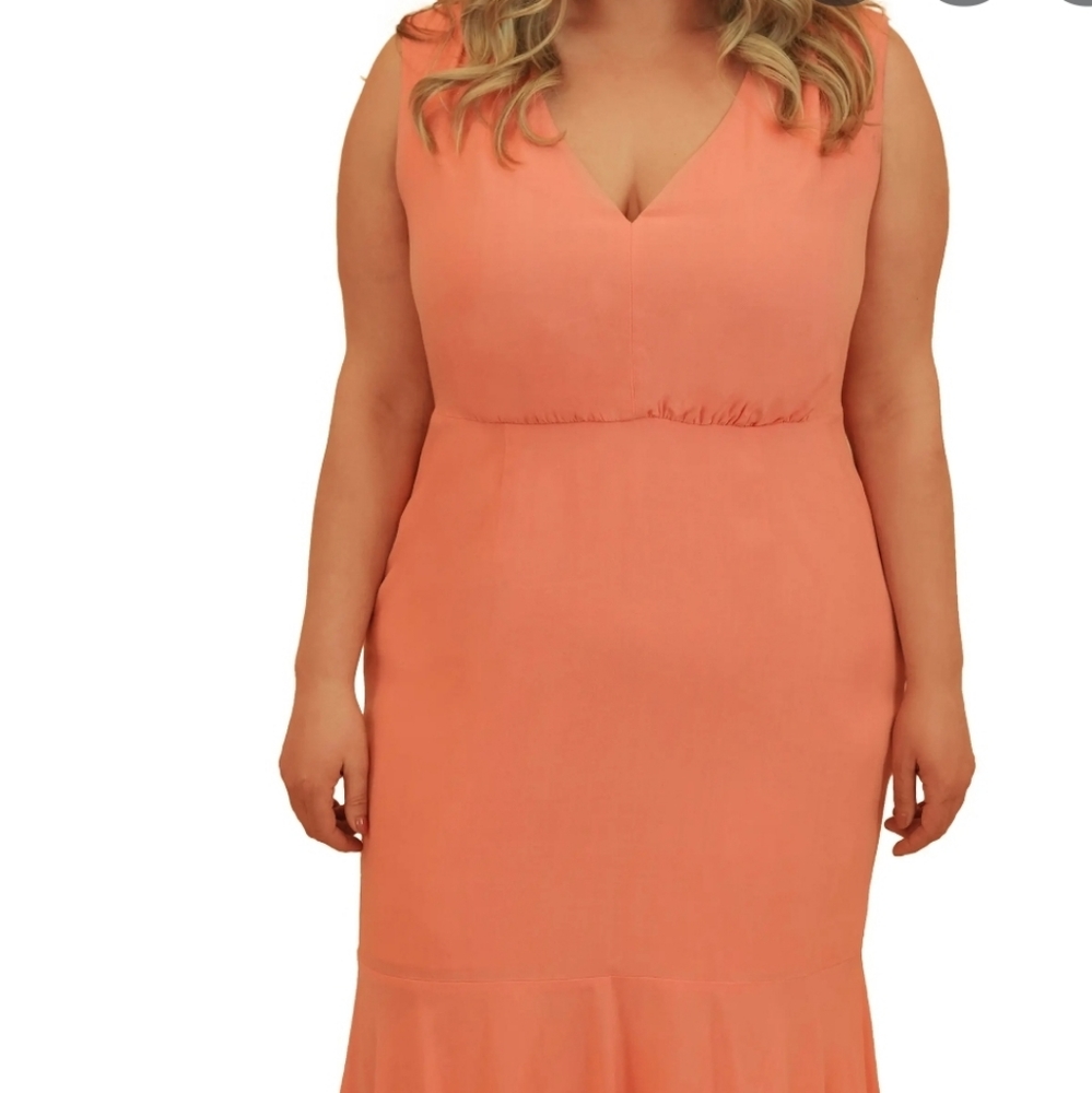NWT! Marée Sleeveless Coral Size 12 Mermaid Dress